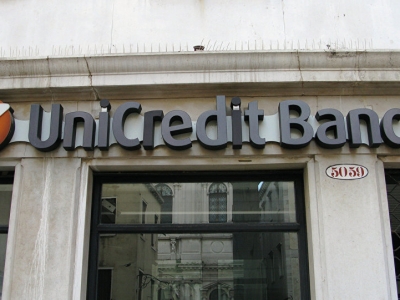 Итальянские клиенты UniCredit массово получают сообщения о взломе - стоит ли беспокоиться?