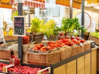 Власти Милана хотят сократить продуктовые рынки