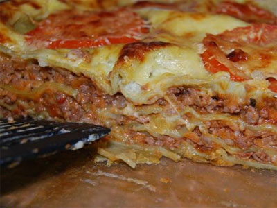 Лазанья с грибами, баклажанами и цуккини под соусом бешамель